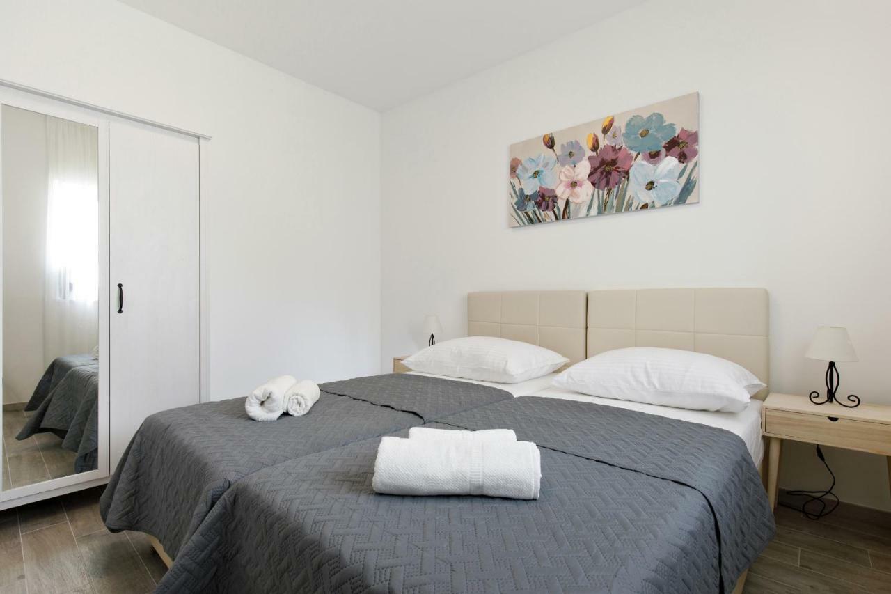 Apartments Lusani Split Kültér fotó